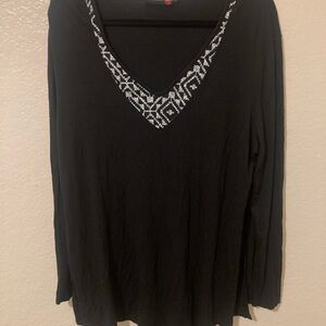 Elegant Black Embroidered V-Neck Long Sleeve Top